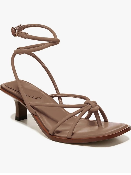 Coutgo Shoes - Strappy Thong Gladiator Low Kitten Heel Sandals, Size 7